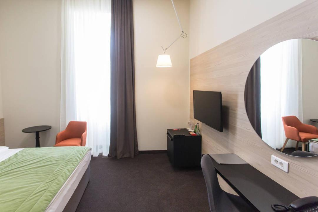 Hotel Grand Hedonist Pančevo Exteriér fotografie