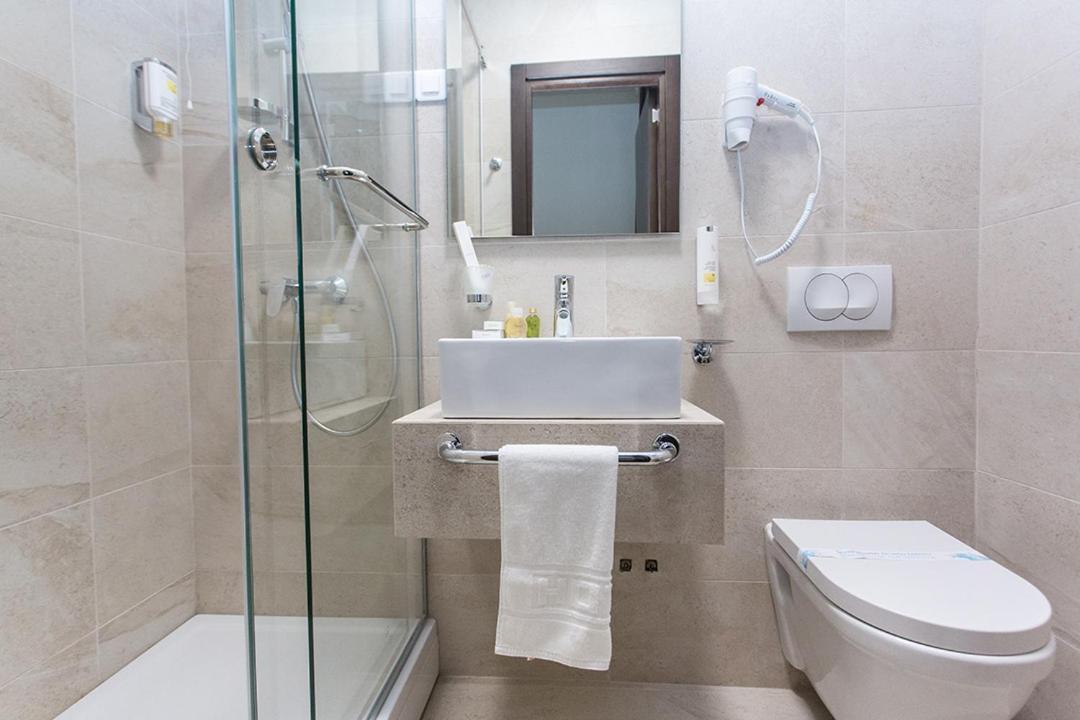 Hotel Grand Hedonist Pančevo Exteriér fotografie