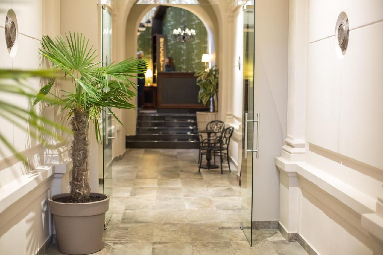 Hotel Grand Hedonist Pančevo Exteriér fotografie