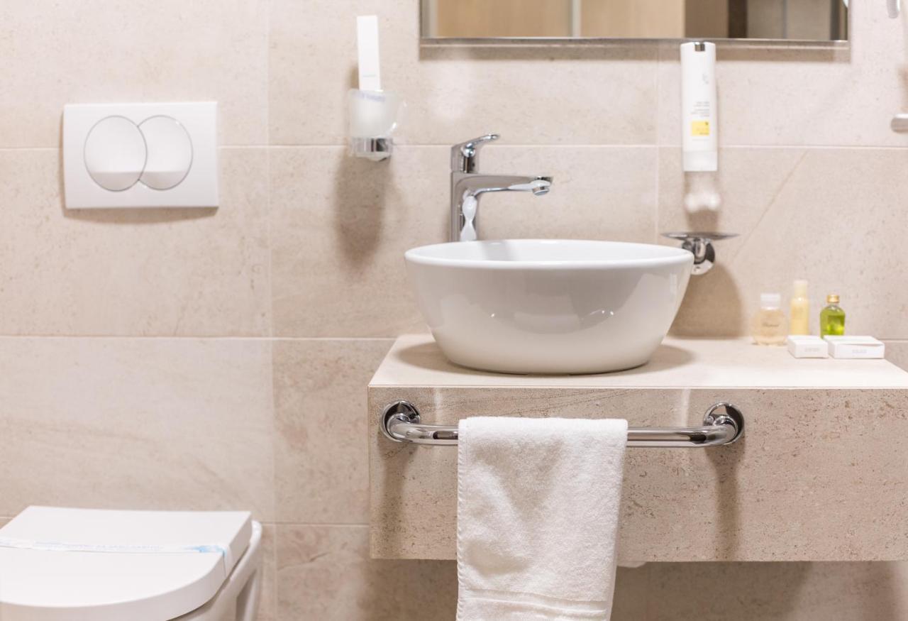Hotel Grand Hedonist Pančevo Exteriér fotografie